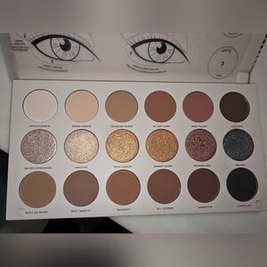 Matte Eyeshadow Palette by Morphe Neutral and Gold Shades MORPHE
